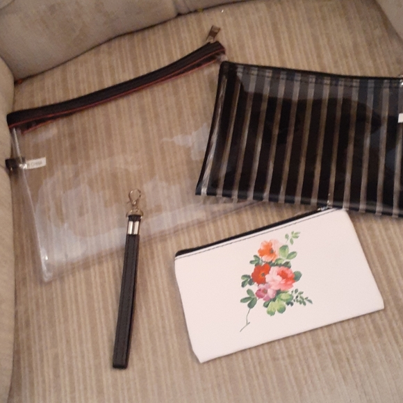 Makeup Bags, Set of Three - Picture 3 of 3